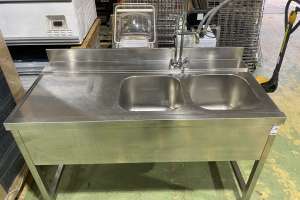 Rozsdamentes mosogató 2 medencés behúzóasztal termékképek